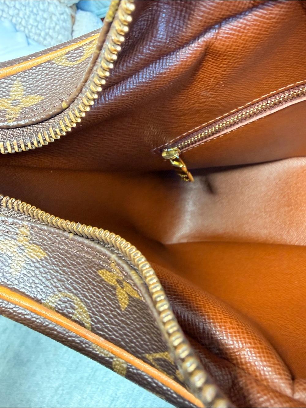 Louis Vuitton Vintage Boulogne Brown Monogram Canvas Shoulder Bag - Classic LV - Picture 5 of 16